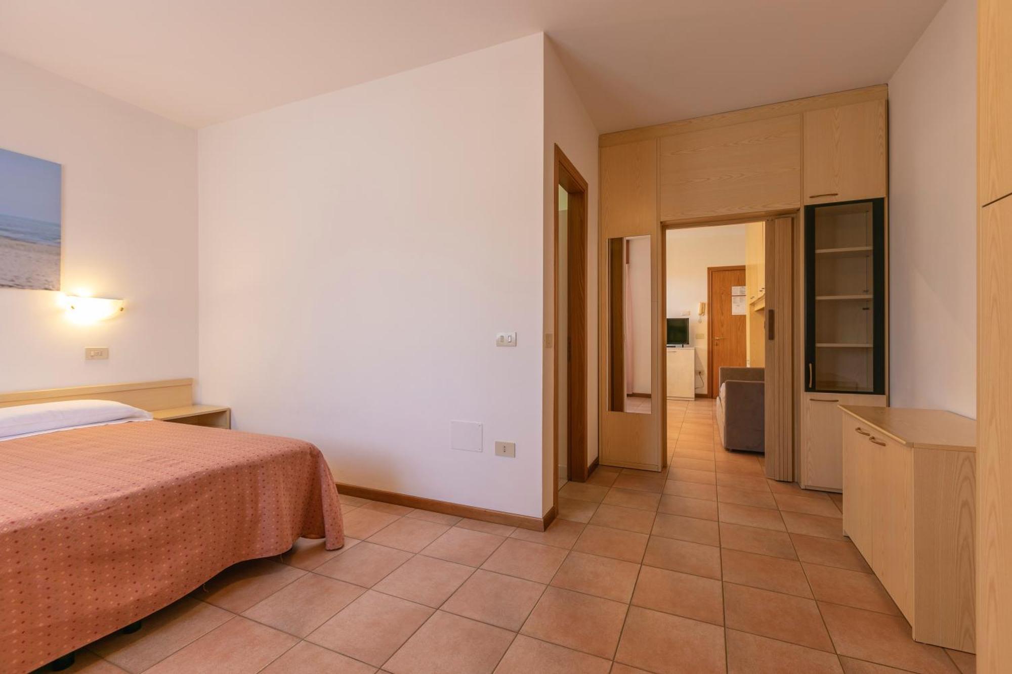 Residence Piccolo Milano Marittima Eksteriør billede