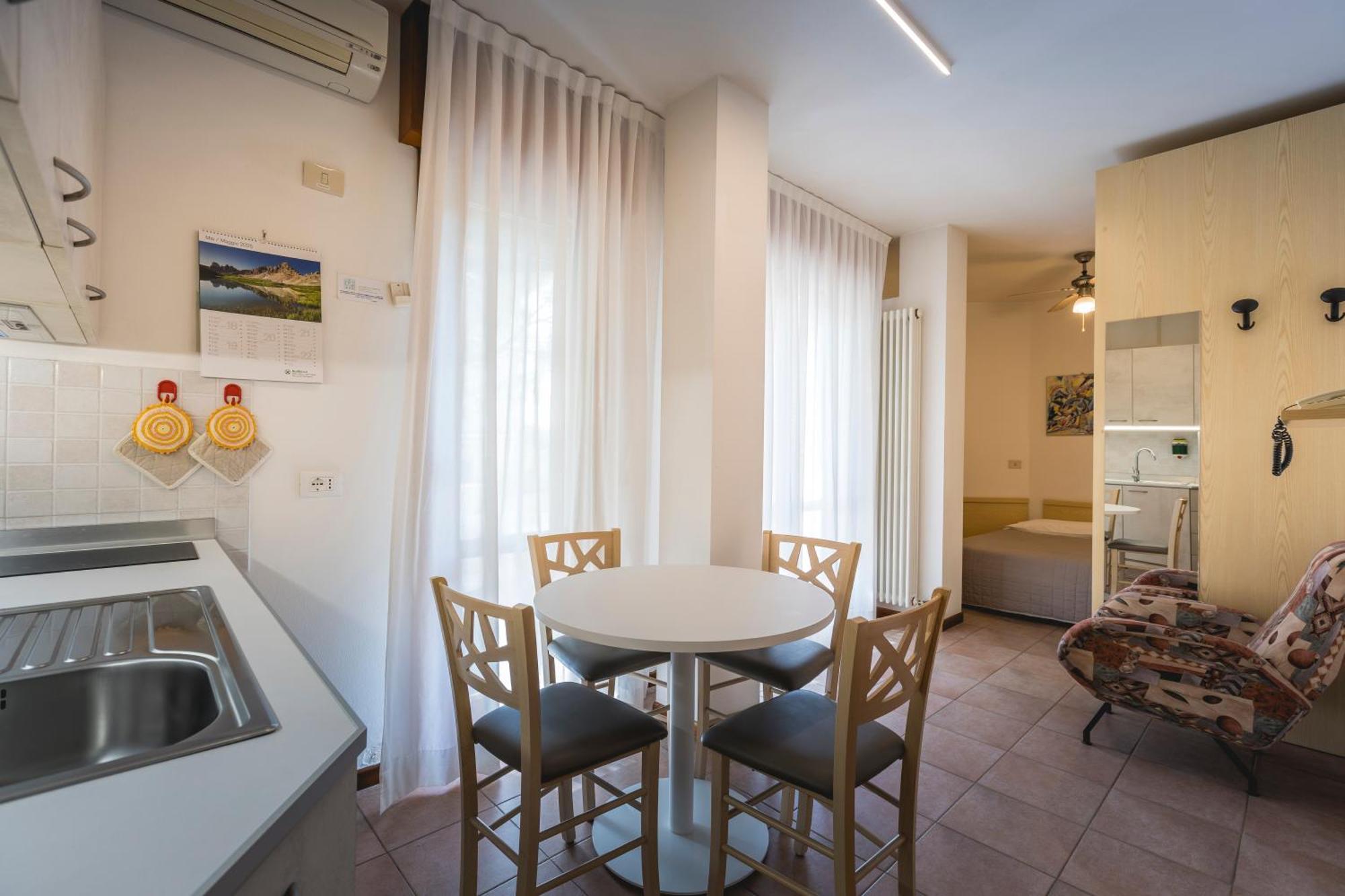 Residence Piccolo Milano Marittima Eksteriør billede
