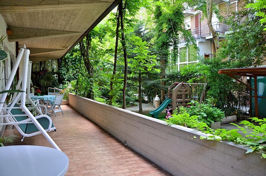 Residence Piccolo Milano Marittima Eksteriør billede
